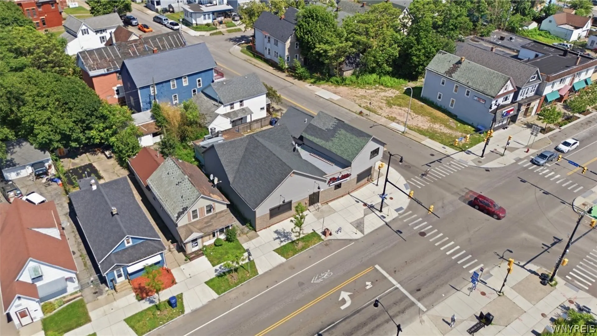 Property at 2081 Niagara Street, Buffalo, NY 14207 40