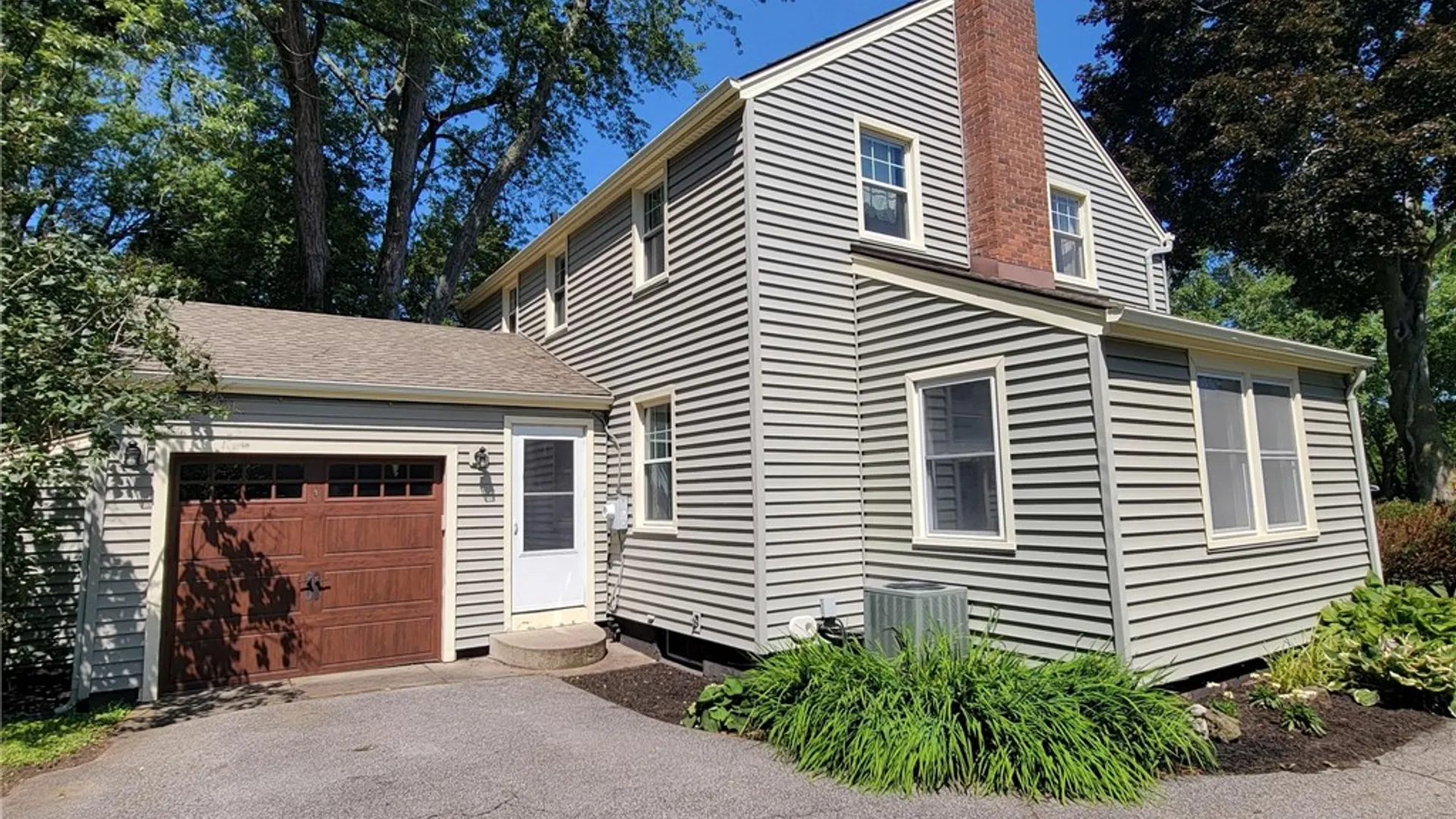 Property at 71 Knoll Top Drive, Brighton, NY 14610 4