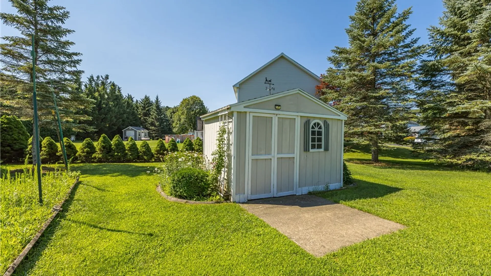 Property at 1487 Fallen Leaf Ter, Webster, NY 14580 31