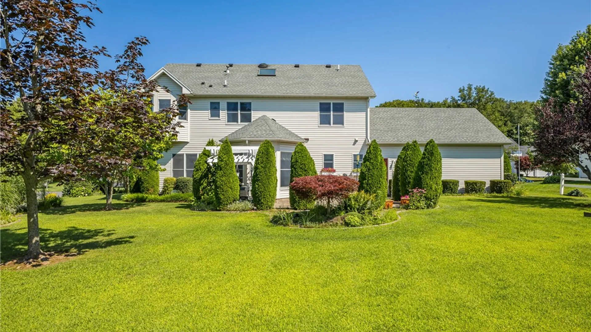Property at 1487 Fallen Leaf Ter, Webster, NY 14580 28