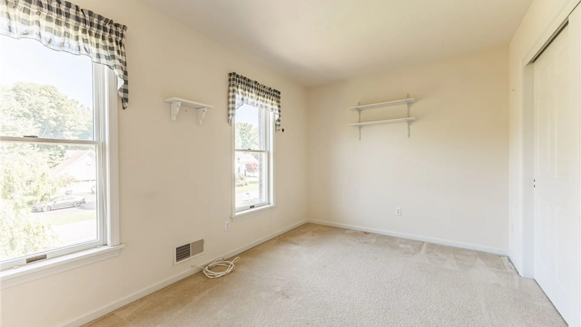 Property at 1487 Fallen Leaf Ter, Webster, NY 14580 25