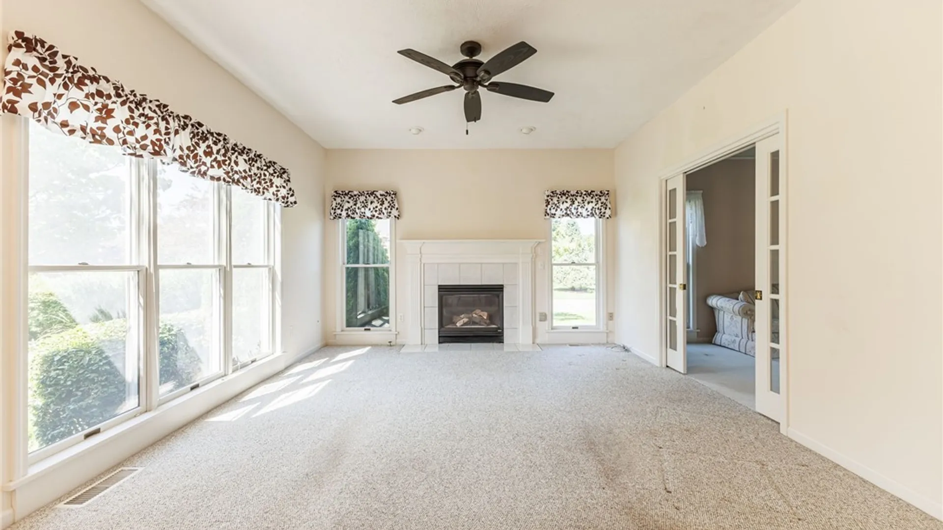 Property at 1487 Fallen Leaf Ter, Webster, NY 14580 9