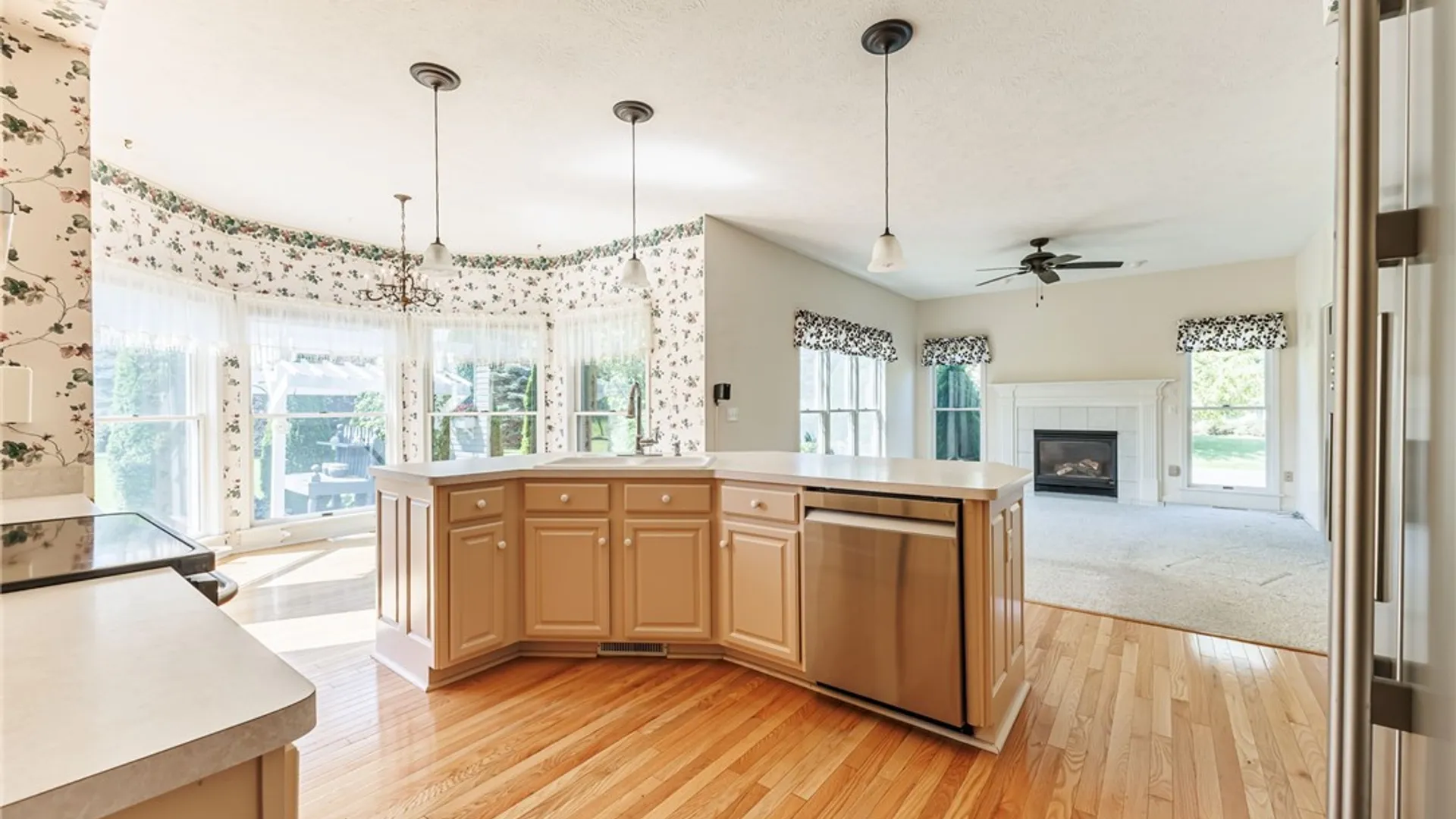 Property at 1487 Fallen Leaf Ter, Webster, NY 14580 12