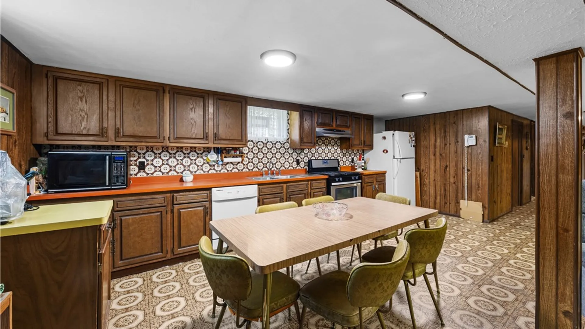 Property at 72 Ann Marie Drive, Gates, NY 14606 24