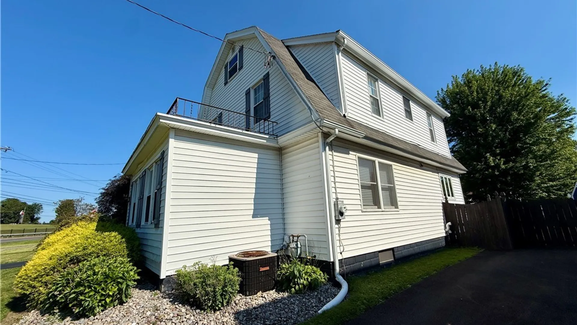Property at 561 Grant Boulevard, Syracuse, NY 13203 5