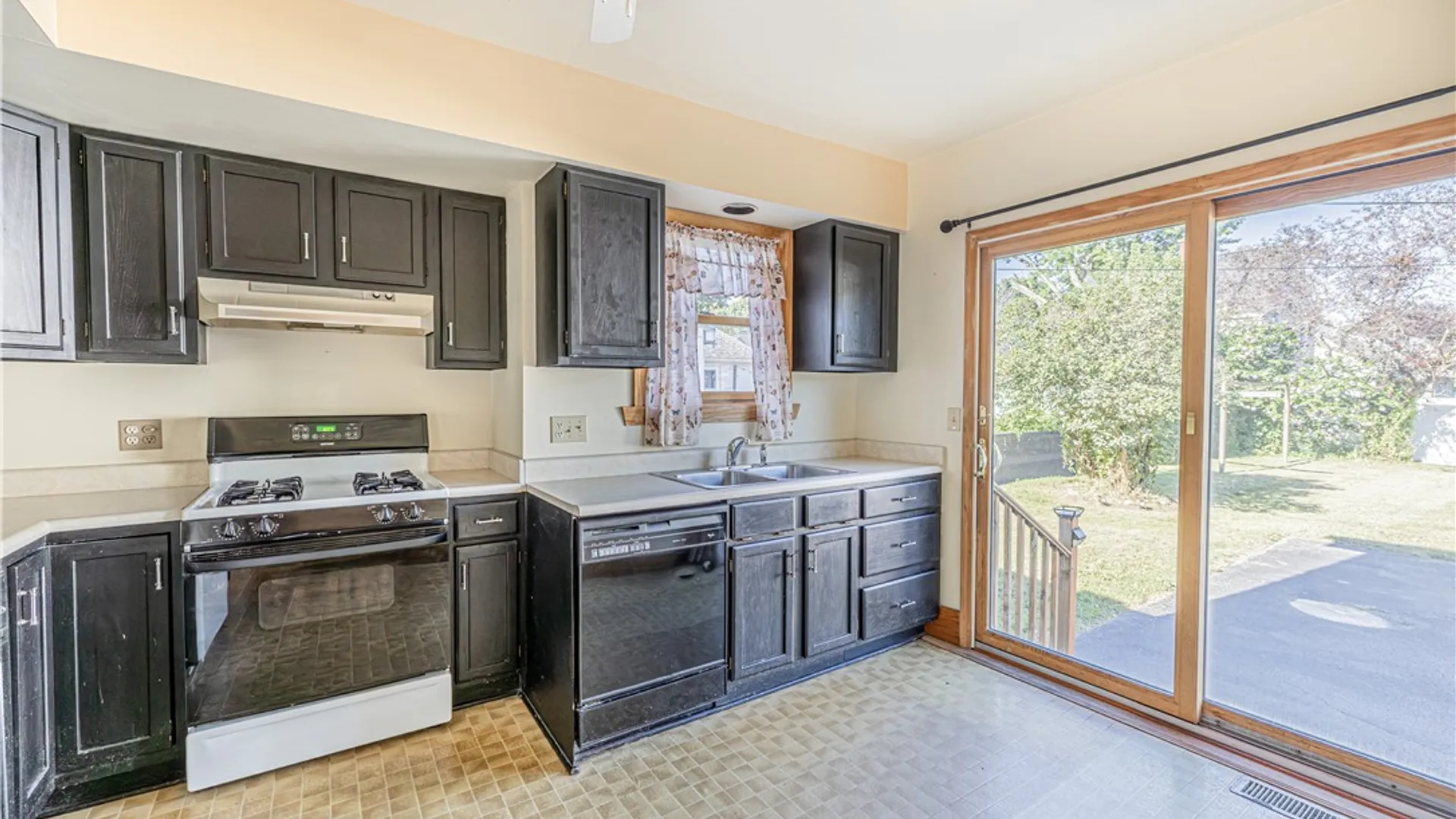Property at 2625 Dewey Avenue, Rochester, NY 14616 9