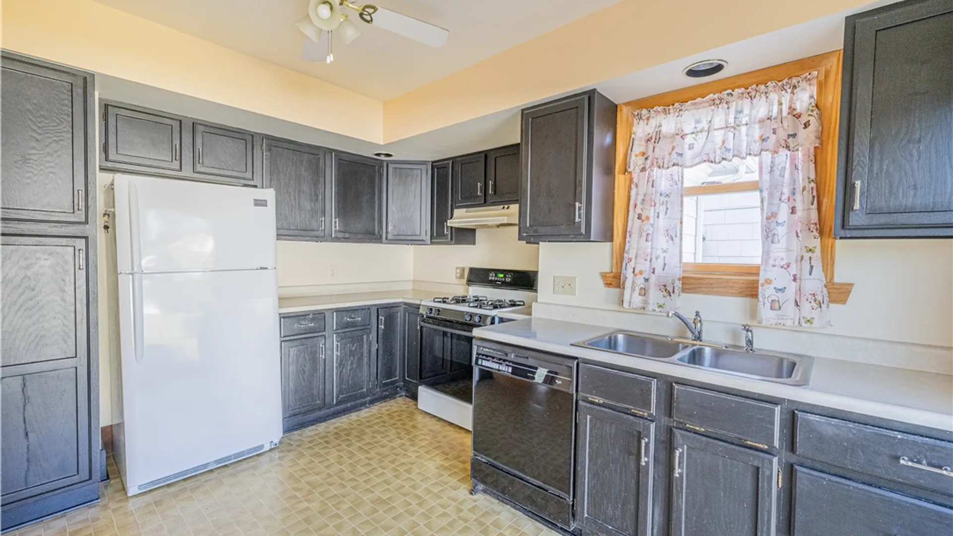 Property at 2625 Dewey Avenue, Rochester, NY 14616 10