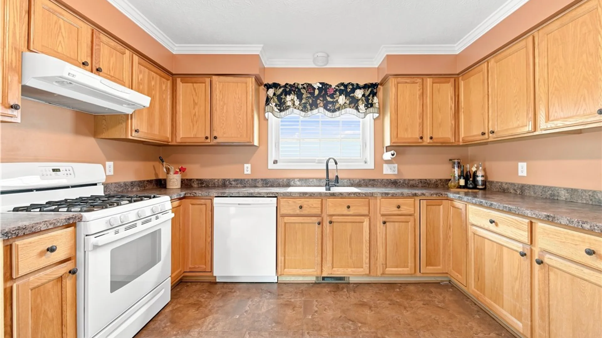 Property at 65 Creston Court, Greece, NY 14612 7