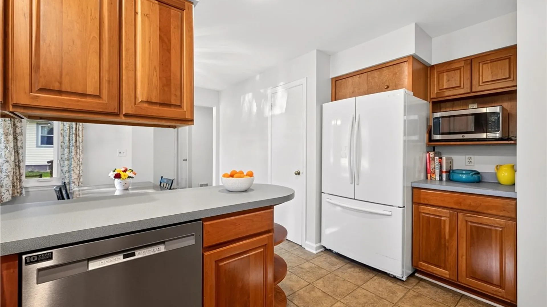 Property at 275 Clover St, Brighton, NY 14610 12