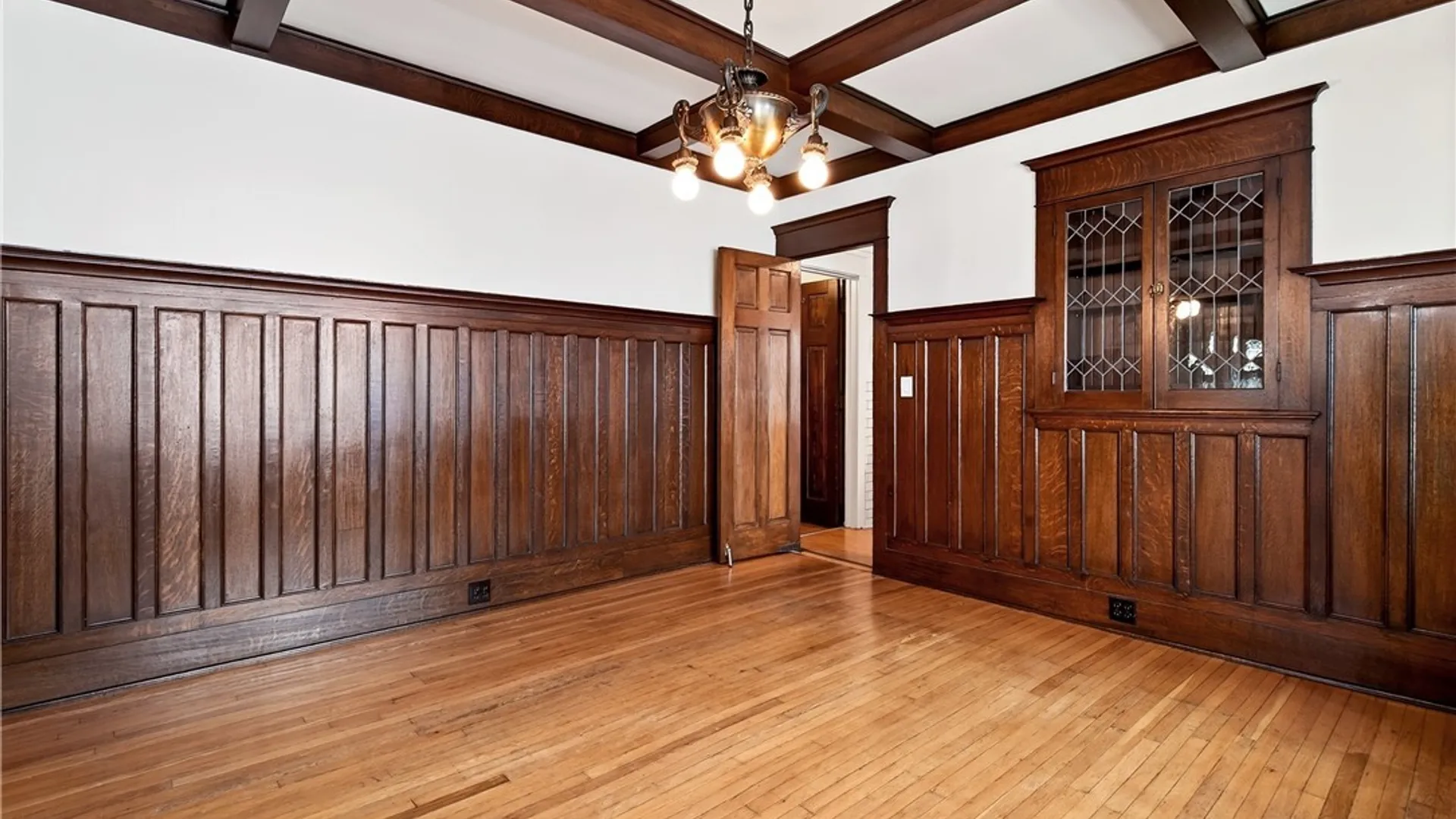 Property at 155 Crescent Avenue, Buffalo, NY 14214 8
