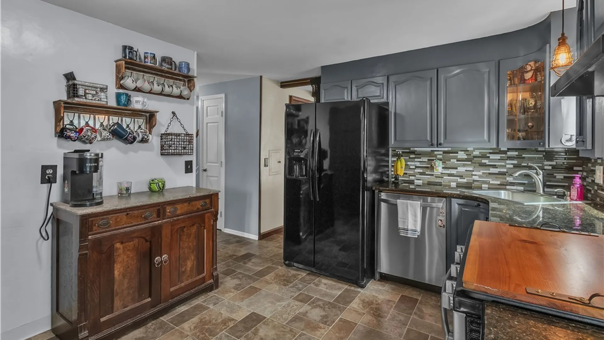 Property at 23 Villa Maria Rd, West Seneca, NY 14224 15