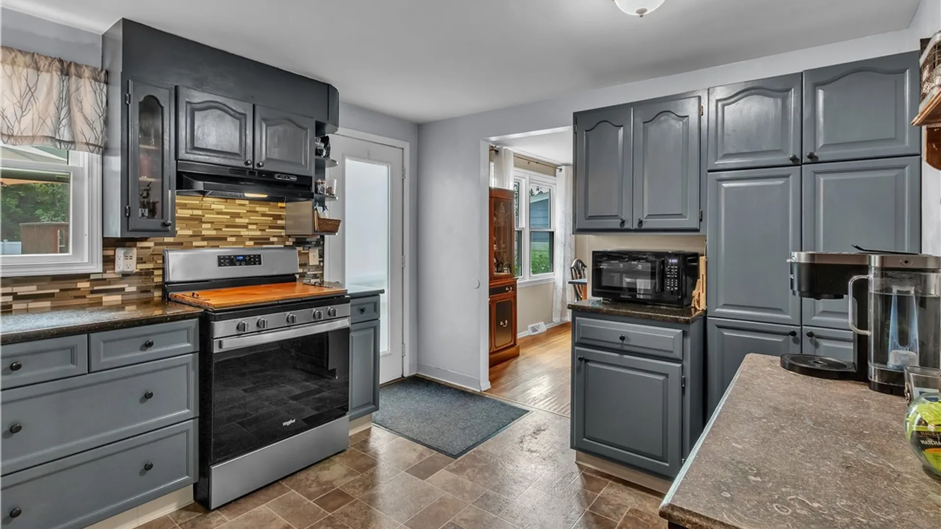 Property at 23 Villa Maria Rd, West Seneca, NY 14224 17
