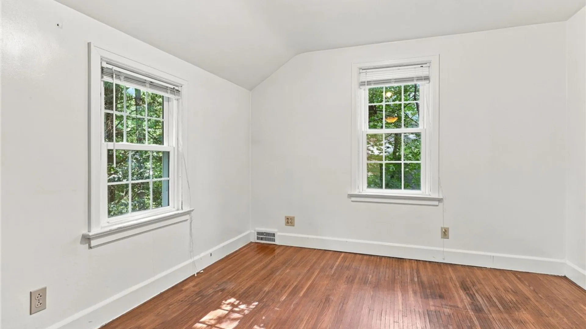 Property at 206 Bastian Road, Brighton, NY 14623 27