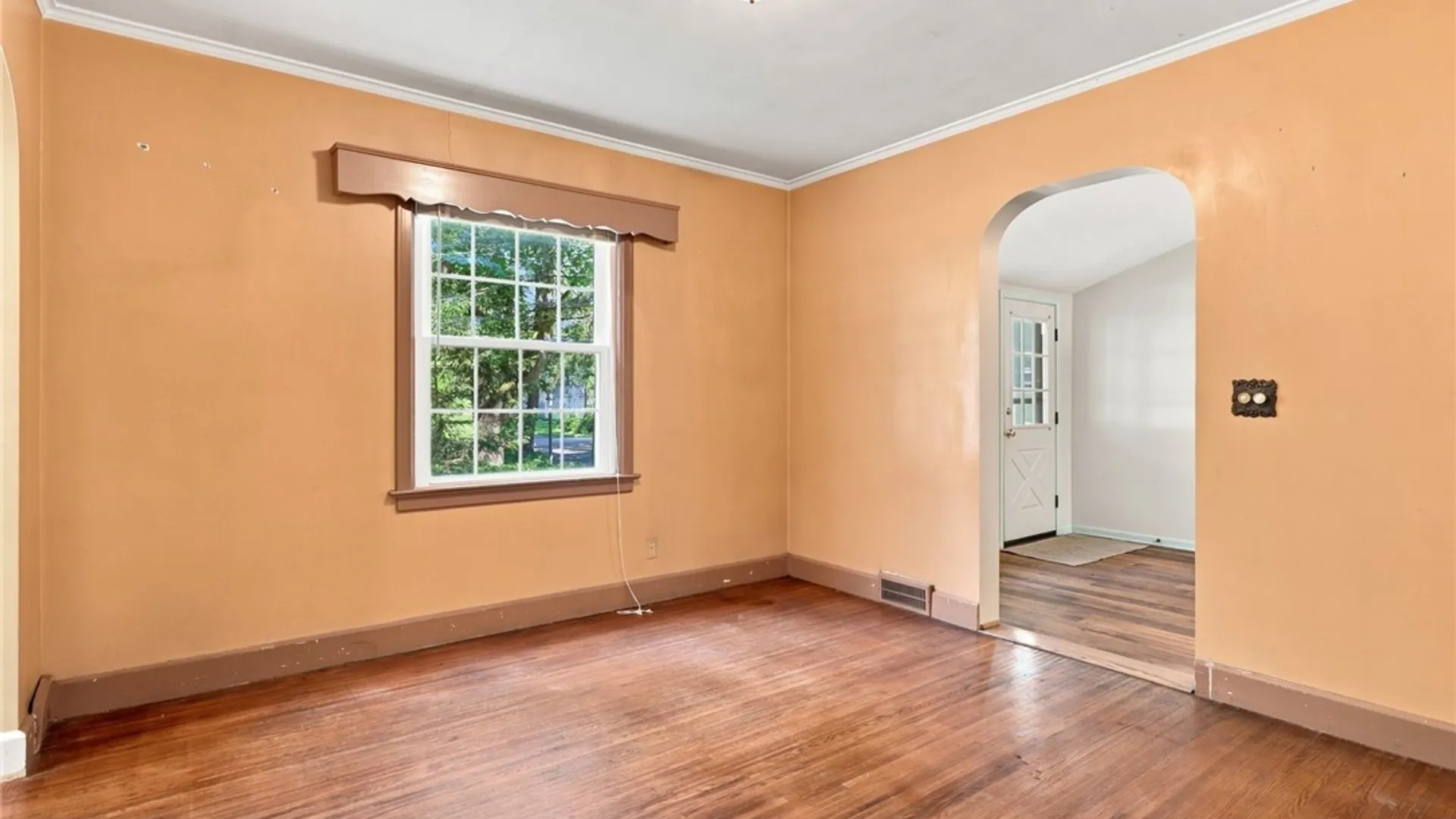 Property at 206 Bastian Road, Brighton, NY 14623 18