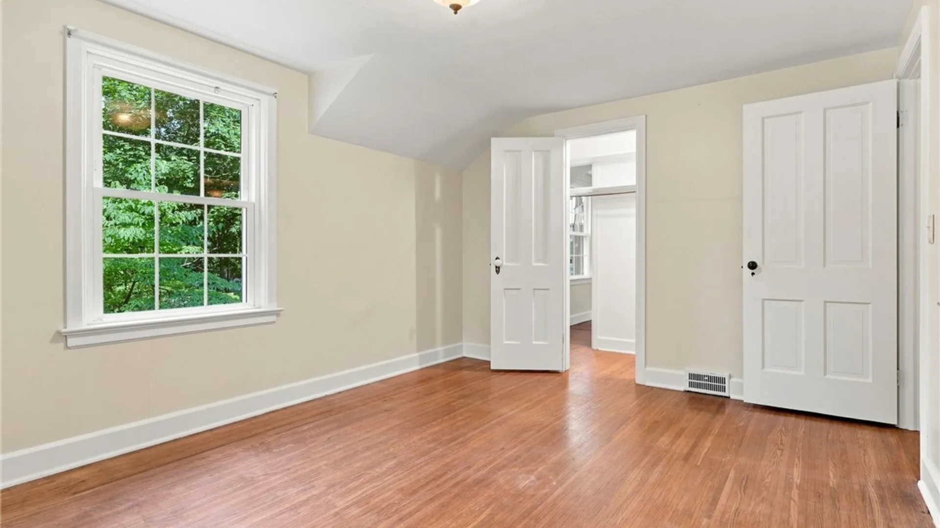 Property at 206 Bastian Road, Brighton, NY 14623 30