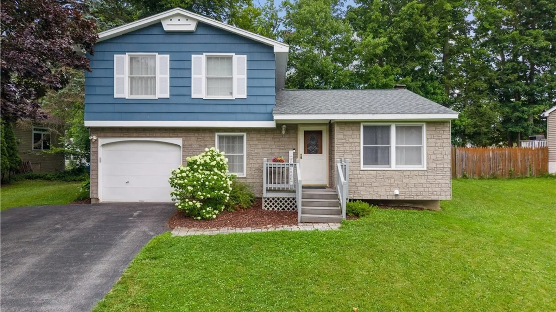 Property at 4203 Orion Path, Clay, NY 13090 3