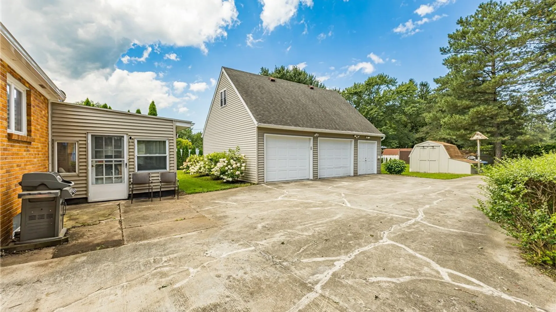 Property at 130 Gorton Avenue, Parma, NY 14468 27