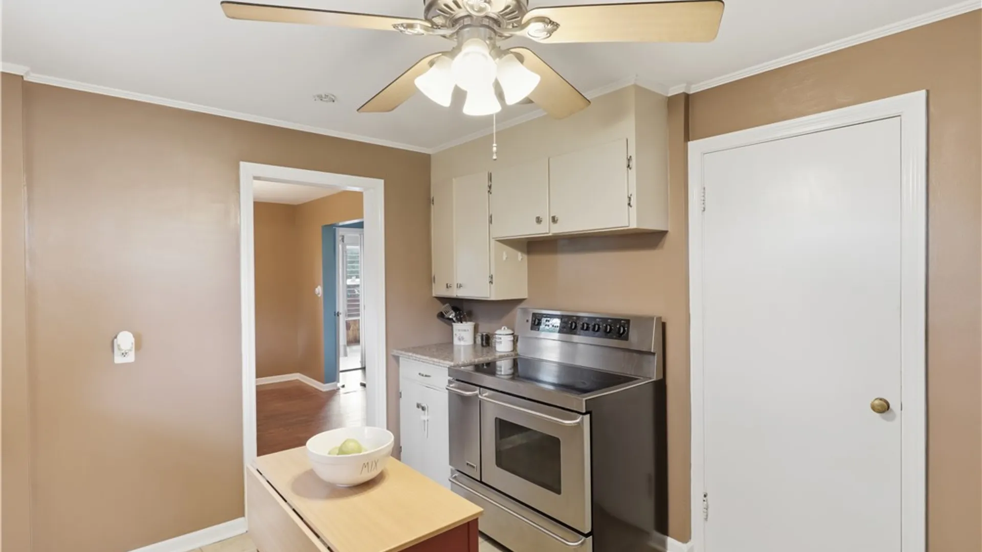 Property at 137 Newfield Drive, Greece, NY 14616 12