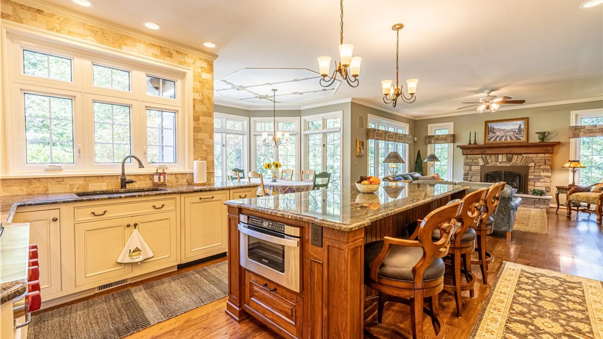 Property at 15 Vineyard Hill, Perinton, NY 14450 4