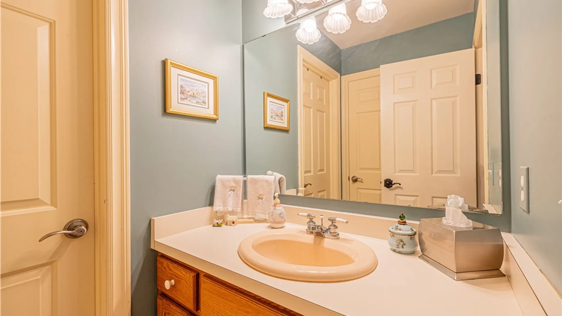 Property at 15 Vineyard Hill, Perinton, NY 14450 26