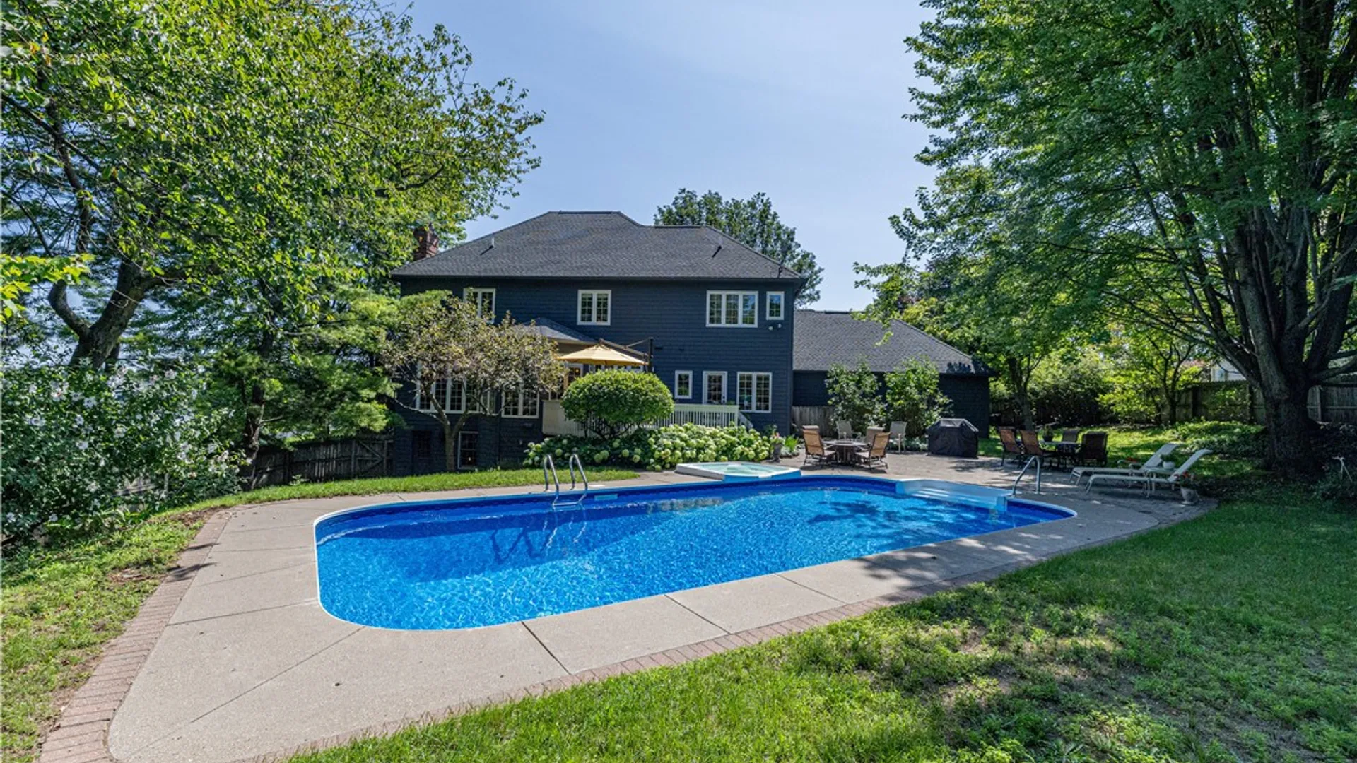Property at 15 Vineyard Hill, Perinton, NY 14450 32
