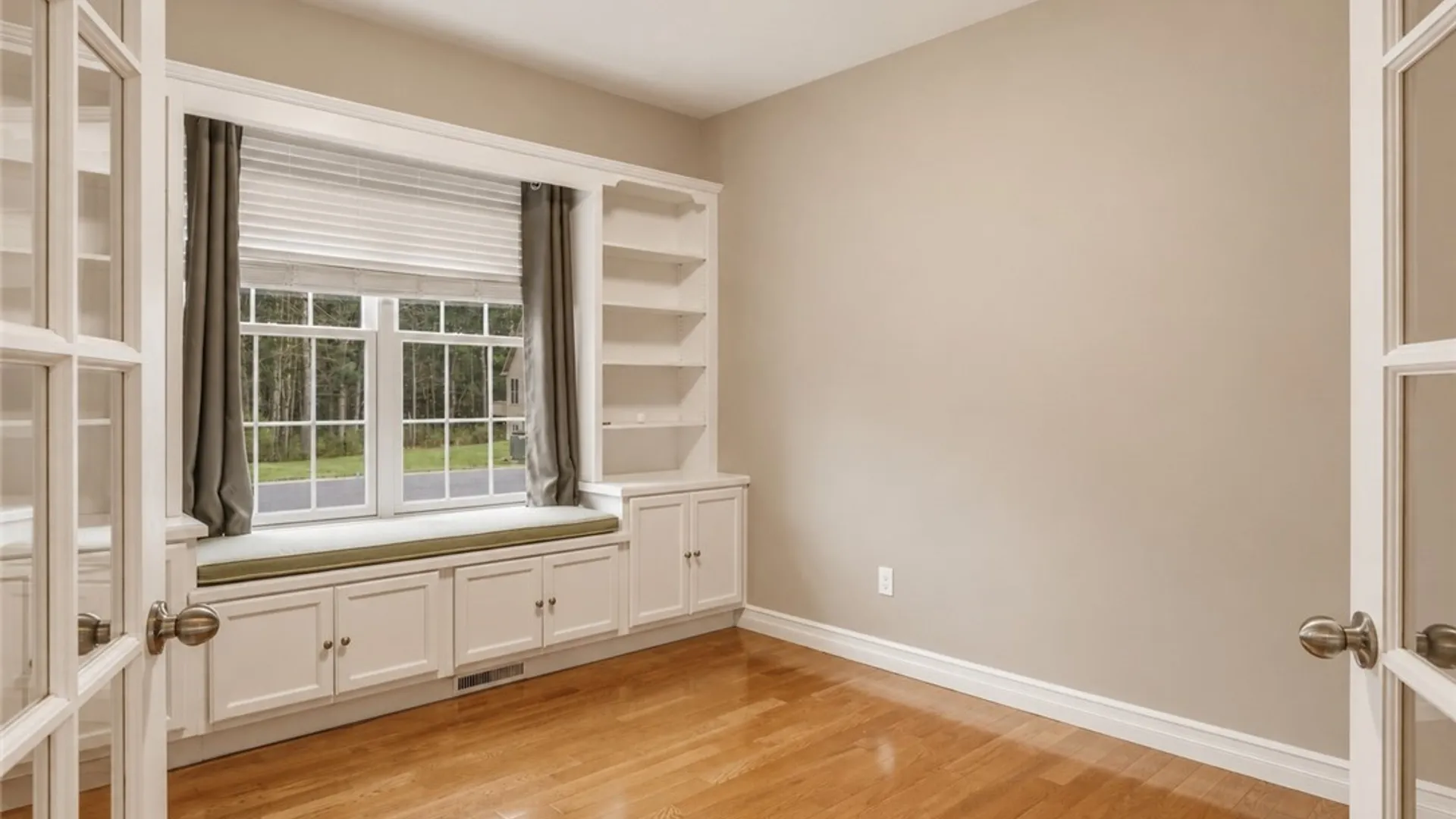 Property at 13 Woodland Way, Lansing, NY 14850 18