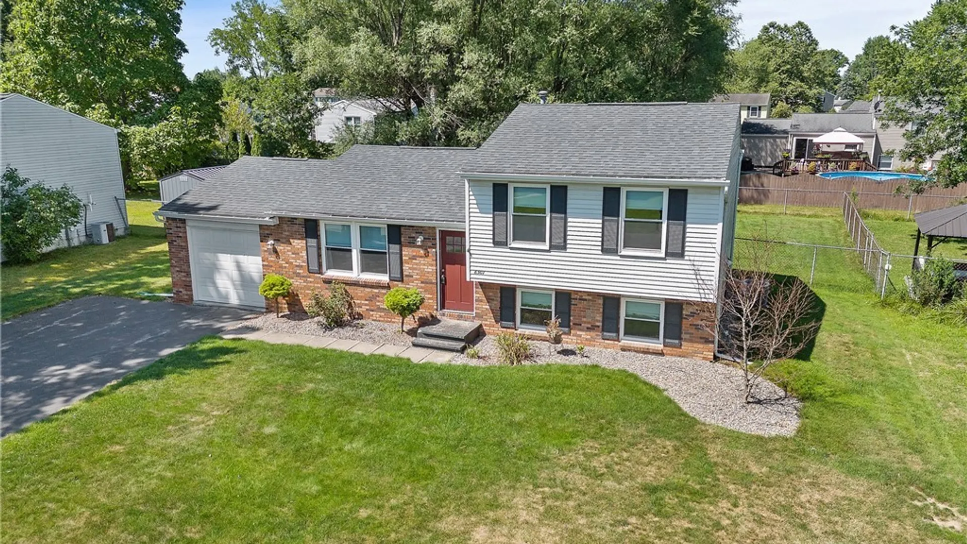 Property at 8307 Spicebush, Clay, NY 13090 29