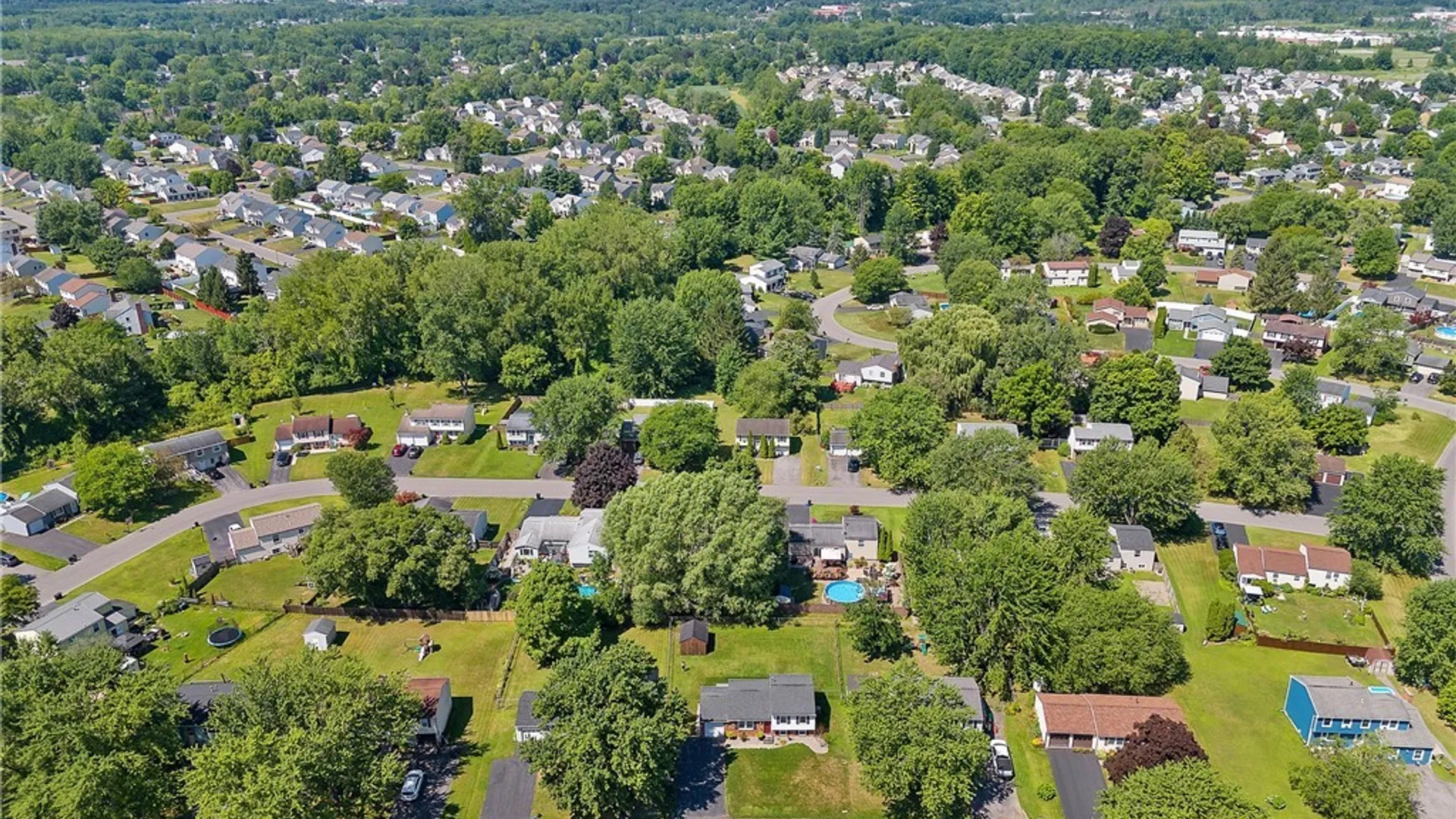 Property at 8307 Spicebush, Clay, NY 13090 34