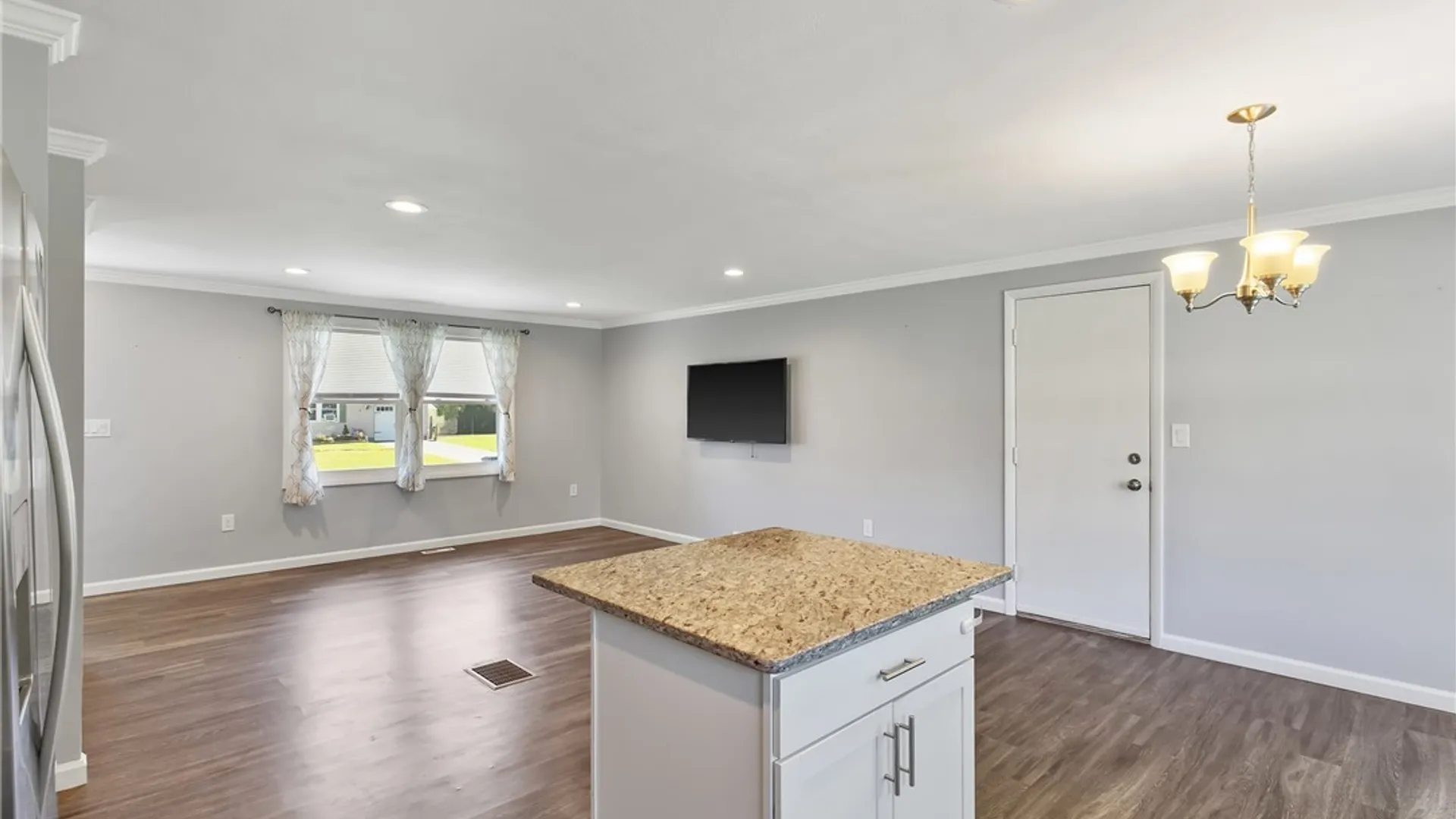 Property at 8307 Spicebush, Clay, NY 13090 5