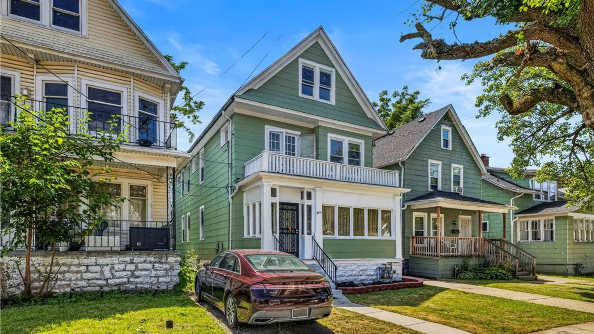 Property at 185 Wakefield Avenue, Buffalo, NY 14214 3