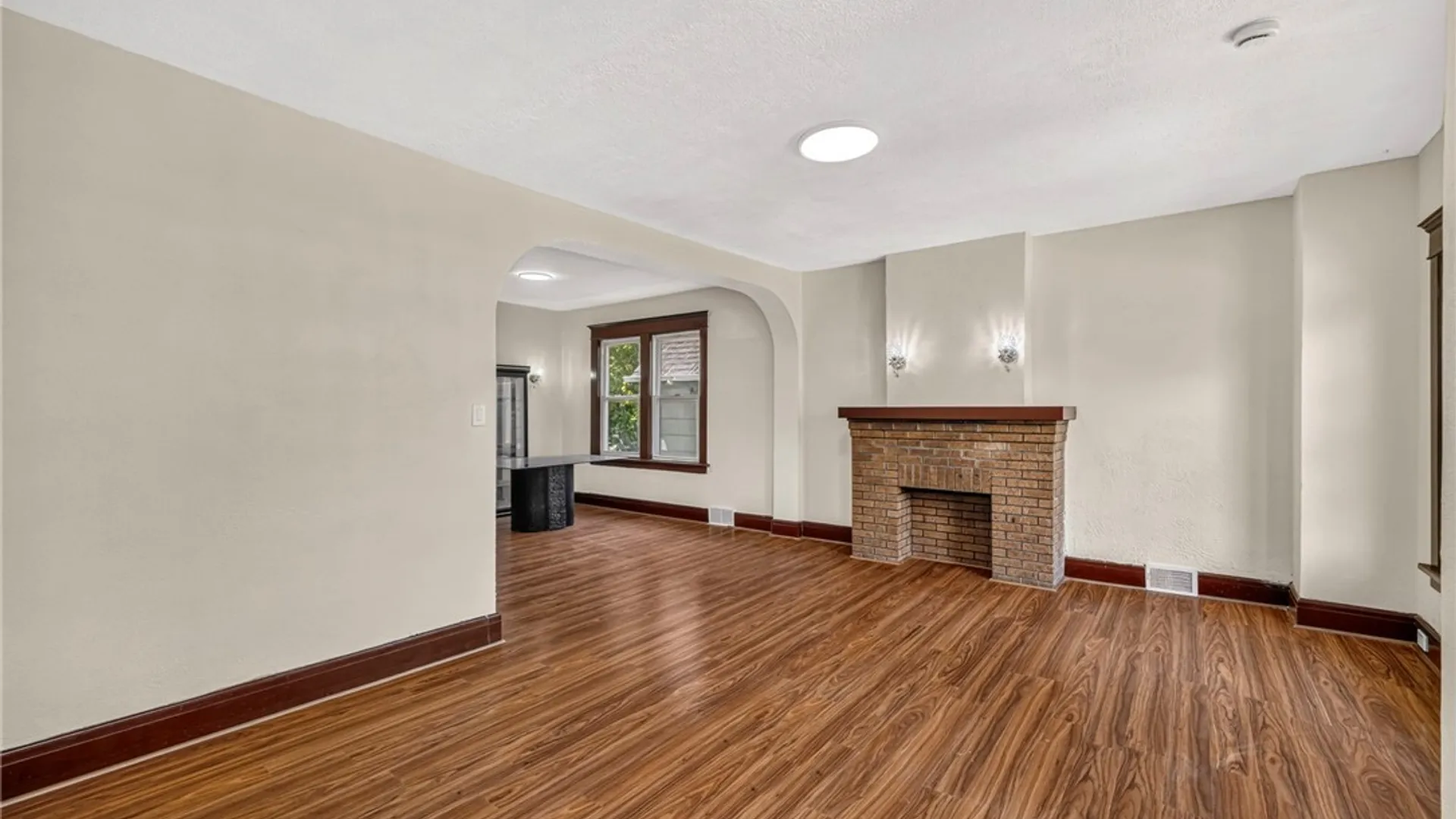 Property at 185 Wakefield Avenue, Buffalo, NY 14214 27
