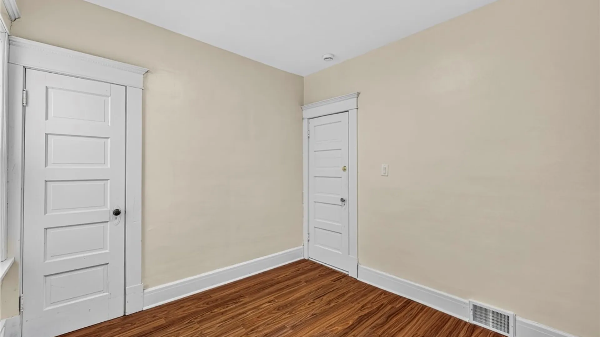 Property at 185 Wakefield Avenue, Buffalo, NY 14214 32