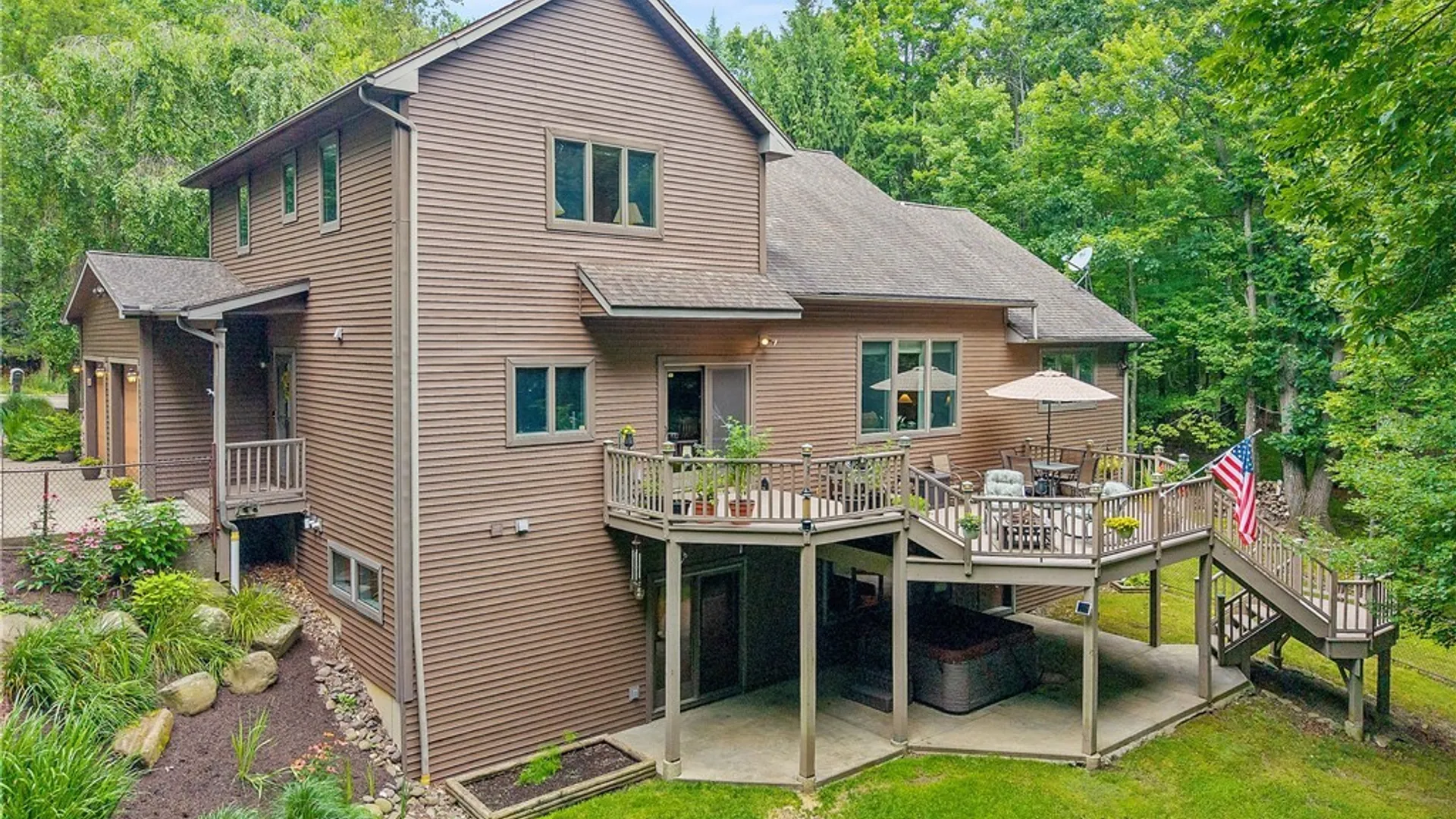 Property at 939 Gillen Drive, Binghamton, NY 13903 37