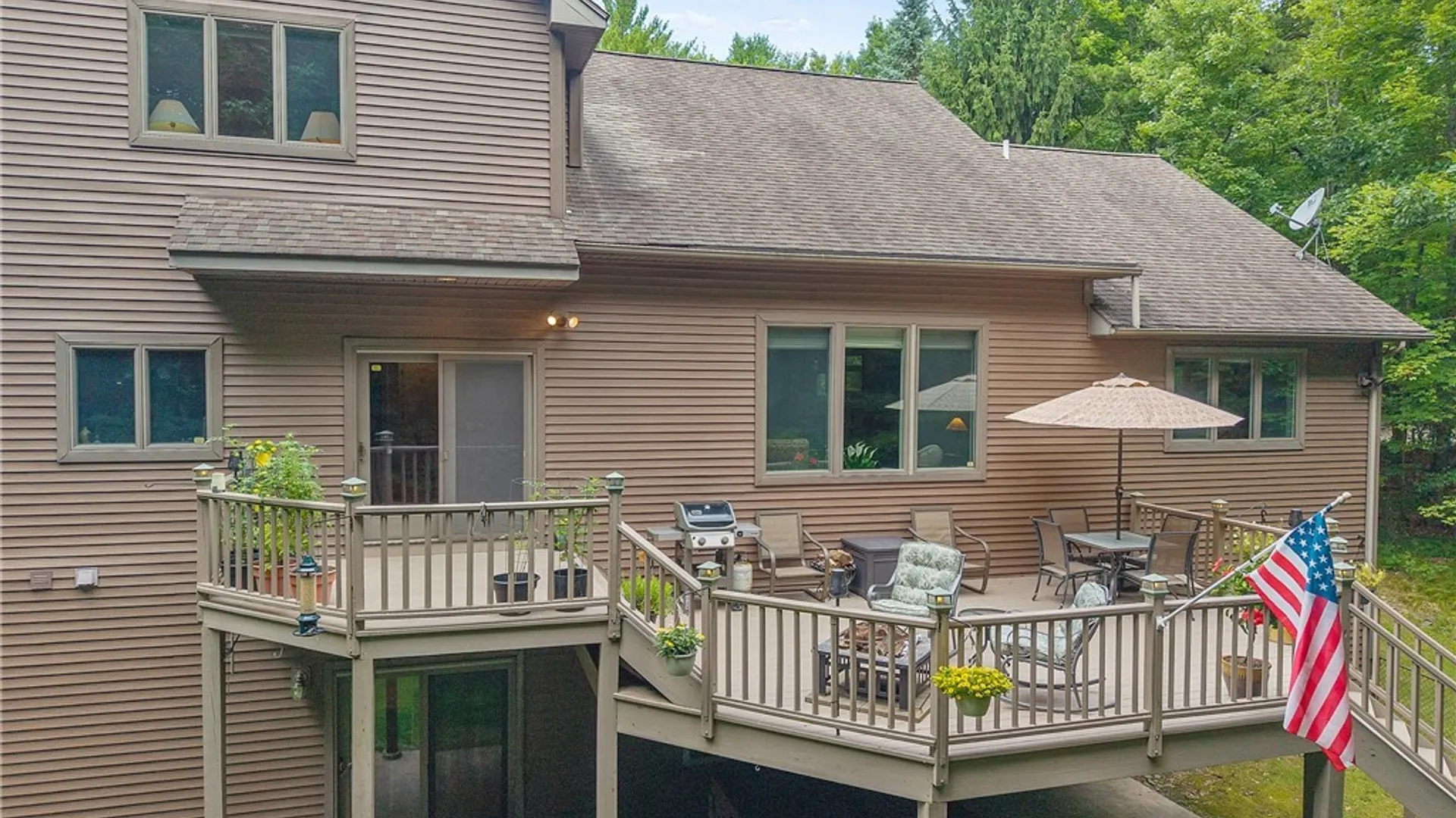Property at 939 Gillen Drive, Binghamton, NY 13903 38