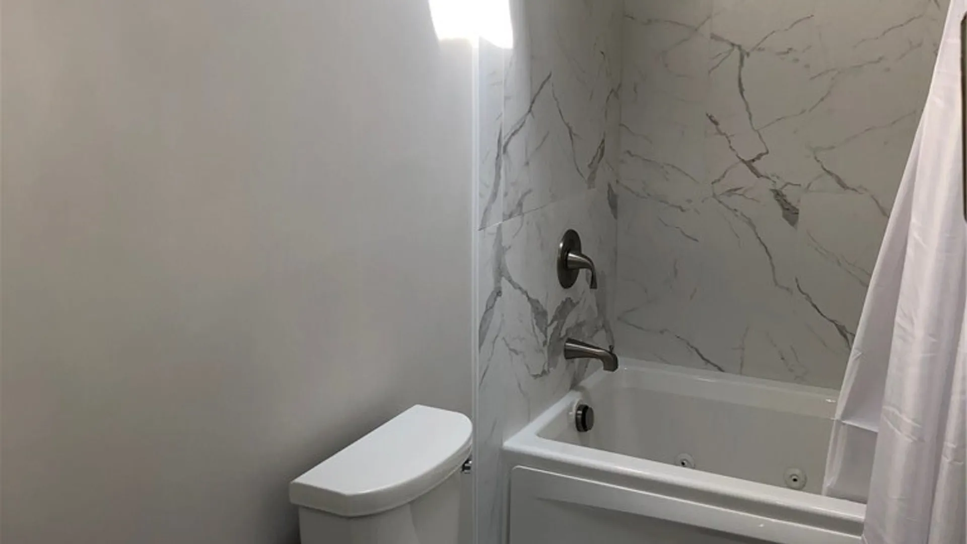 Property at 359 Lakefront Boulevard, Buffalo, NY 14201 7