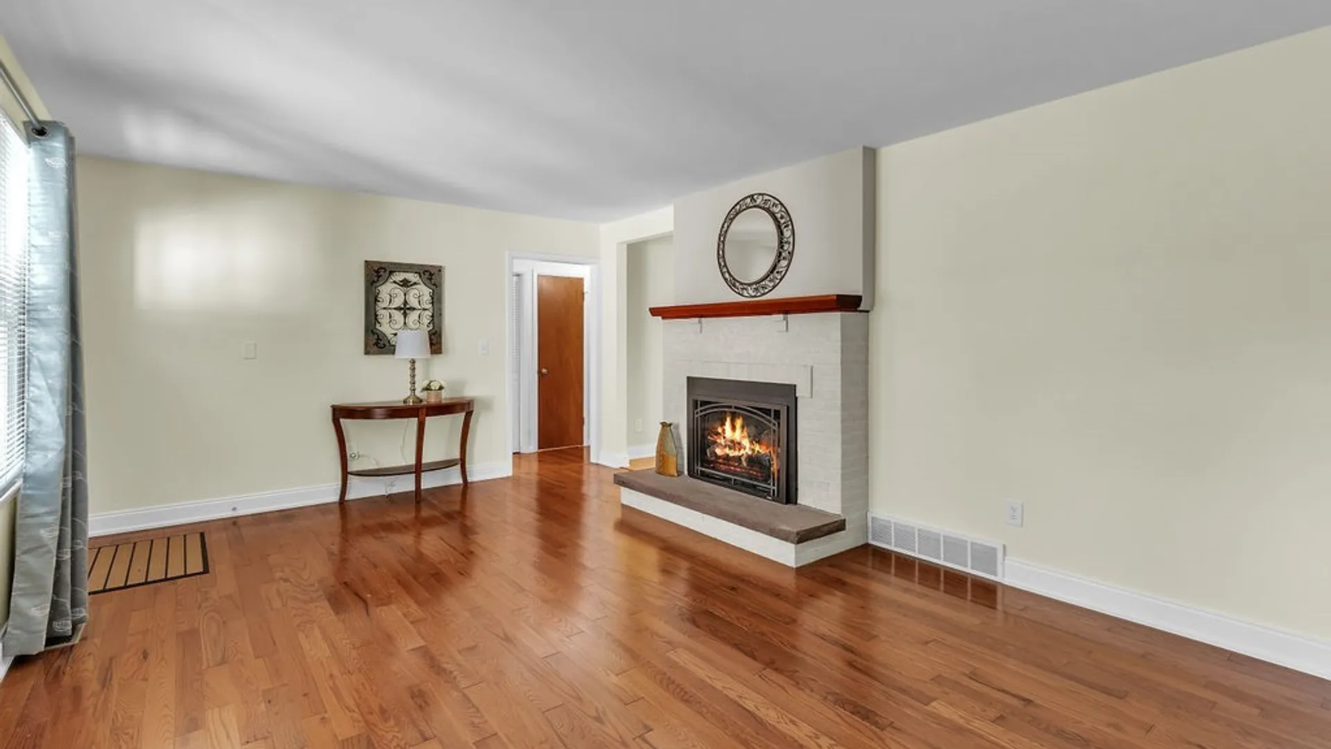 Property at 855 Oxbow Lane, Lewiston, NY 14092 13