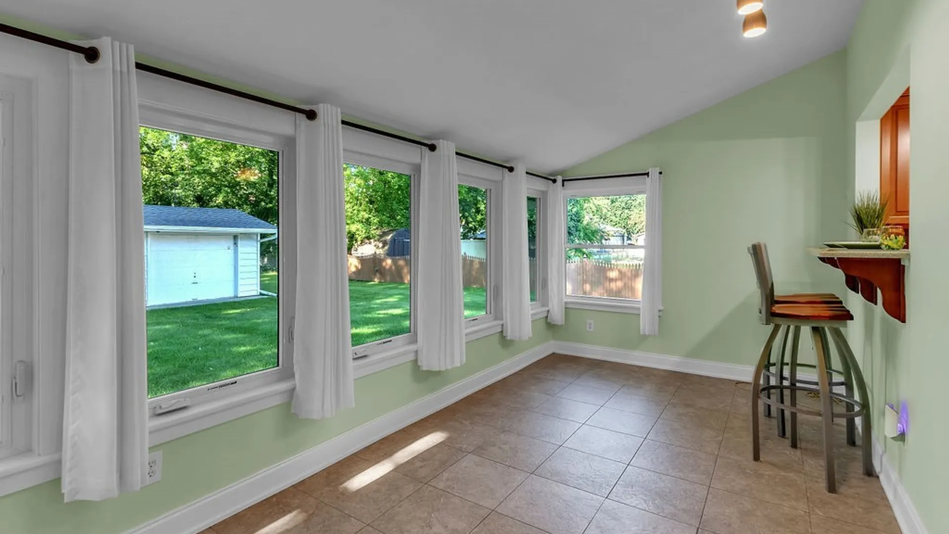 Property at 855 Oxbow Lane, Lewiston, NY 14092 21