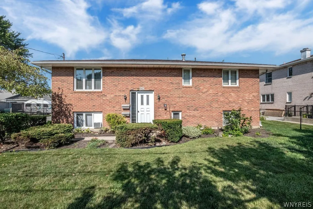 Property at 28 Mead St. - Upper Unit, North Tonawanda, NY 14120