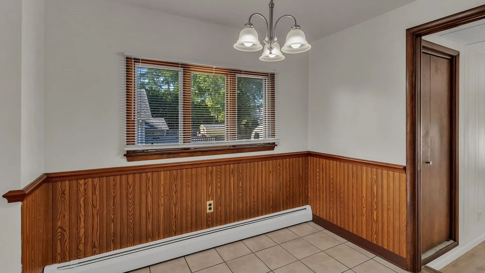 Property at 28 Mead St. - Upper Unit, North Tonawanda, NY 14120 25