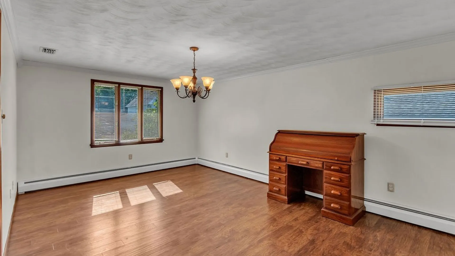 Property at 28 Mead St. - Upper Unit, North Tonawanda, NY 14120 29
