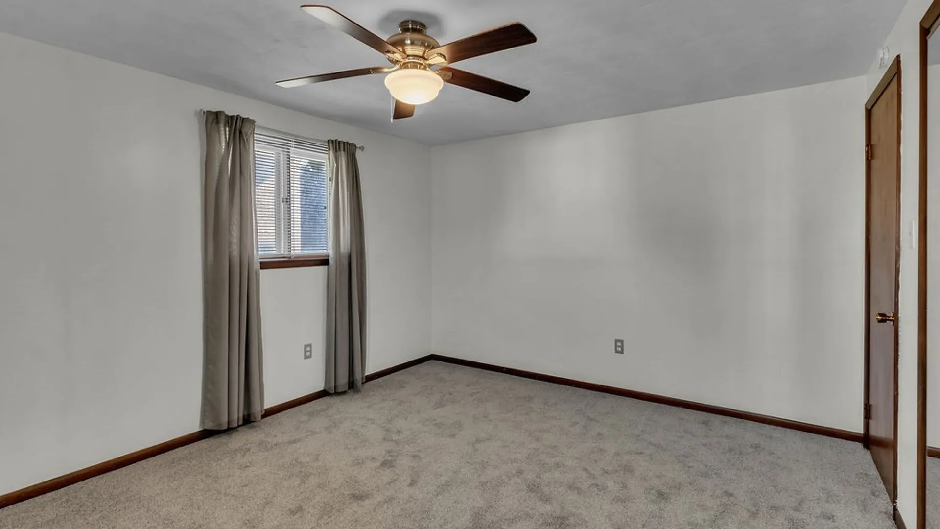 Property at 28 Mead St. - Upper Unit, North Tonawanda, NY 14120 36