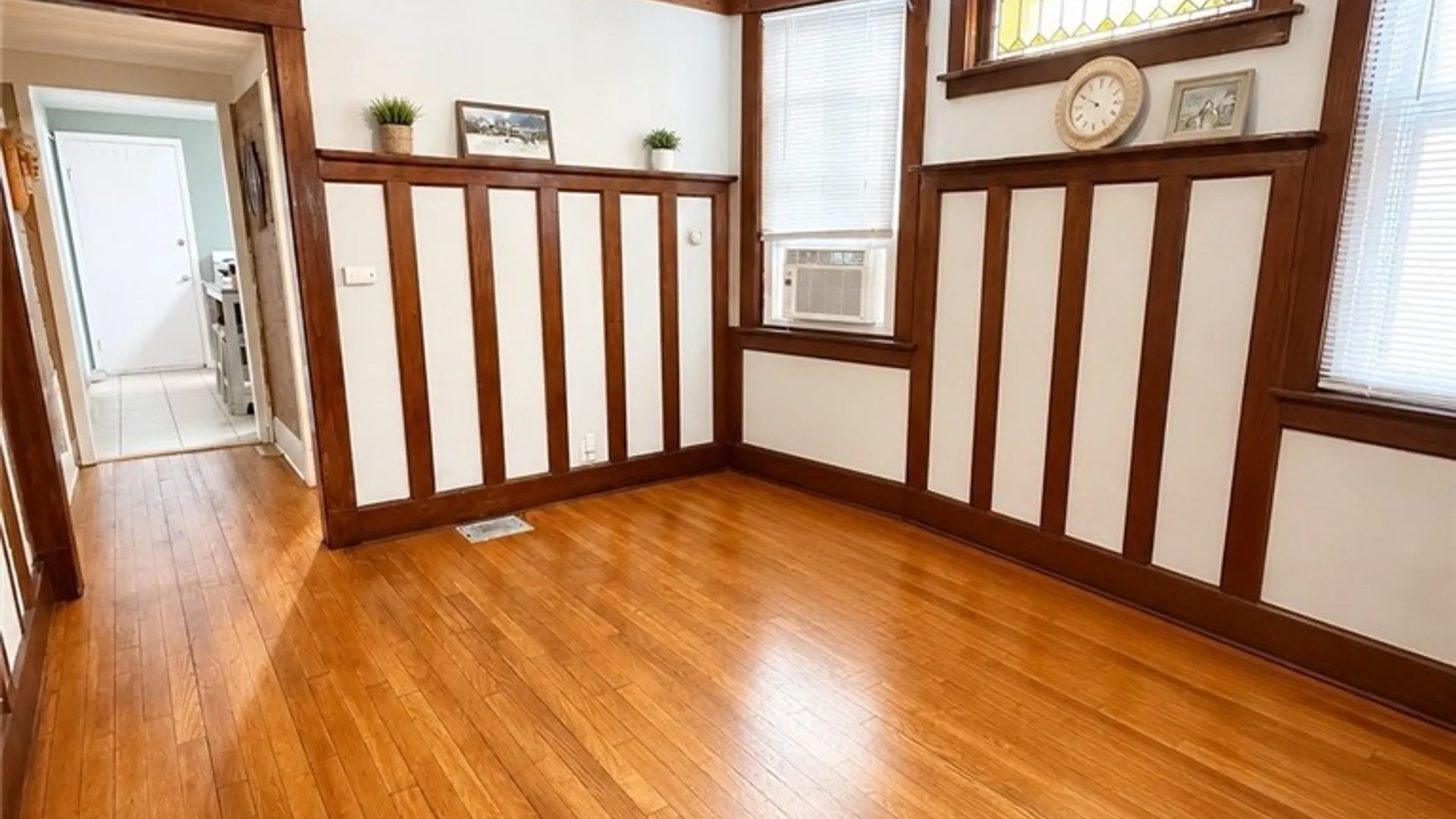 Property at 467 W Delavan Avenue, Buffalo, NY 14213 16