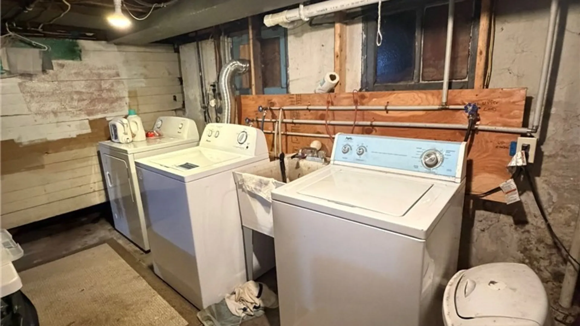 Property at 467 W Delavan Avenue, Buffalo, NY 14213 27
