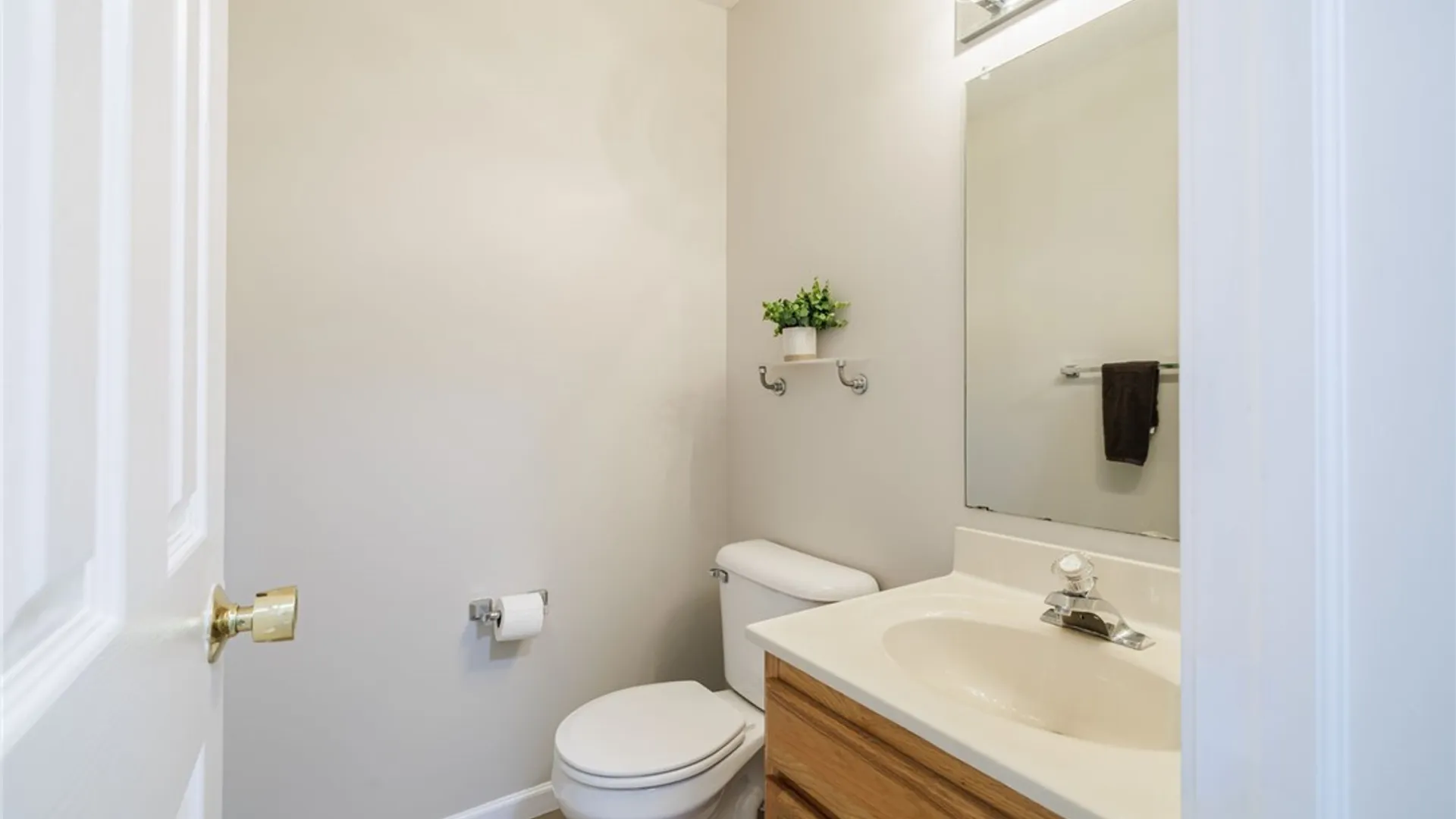 Property at 130 Salzer Heights, Henrietta, NY 14586 19