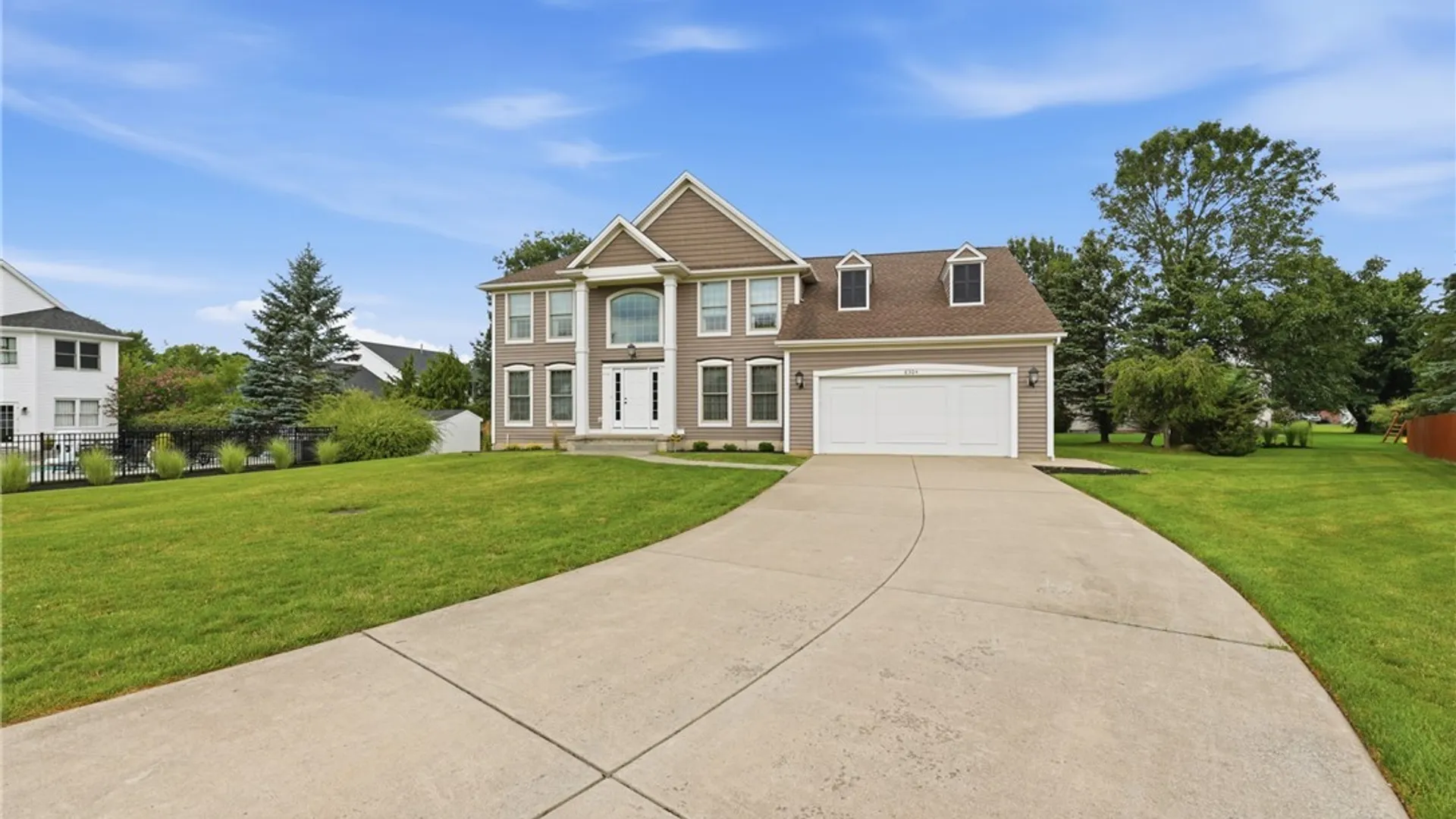 Property at 8304 Silver Fox Court, Clarence, NY 14221 3