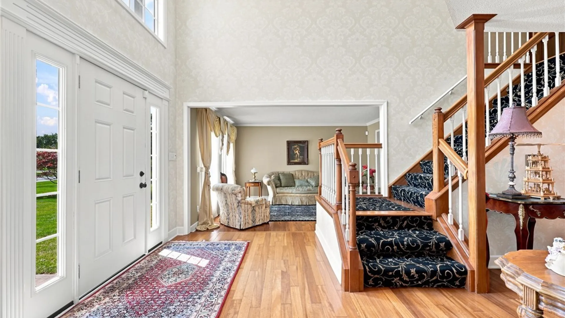Property at 8304 Silver Fox Court, Clarence, NY 14221 5