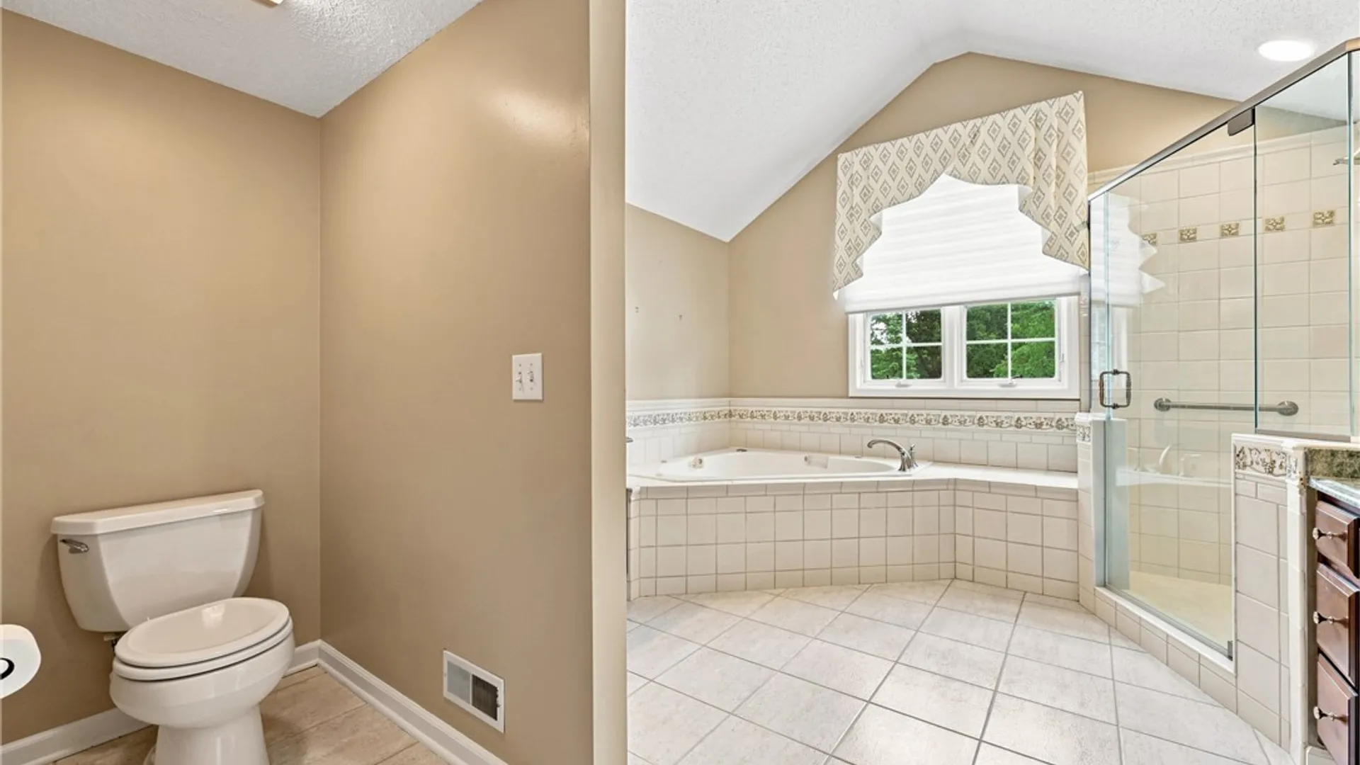 Property at 8304 Silver Fox Court, Clarence, NY 14221 26