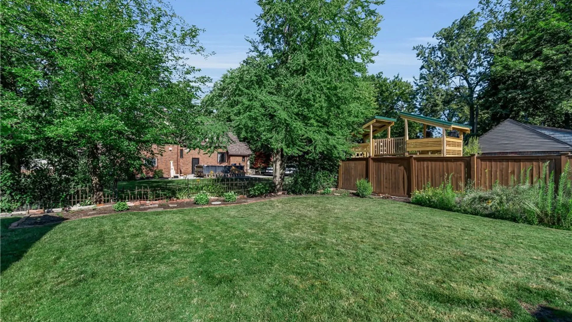 Property at 24 Wilshire Road, Tonawanda, NY 14217 38