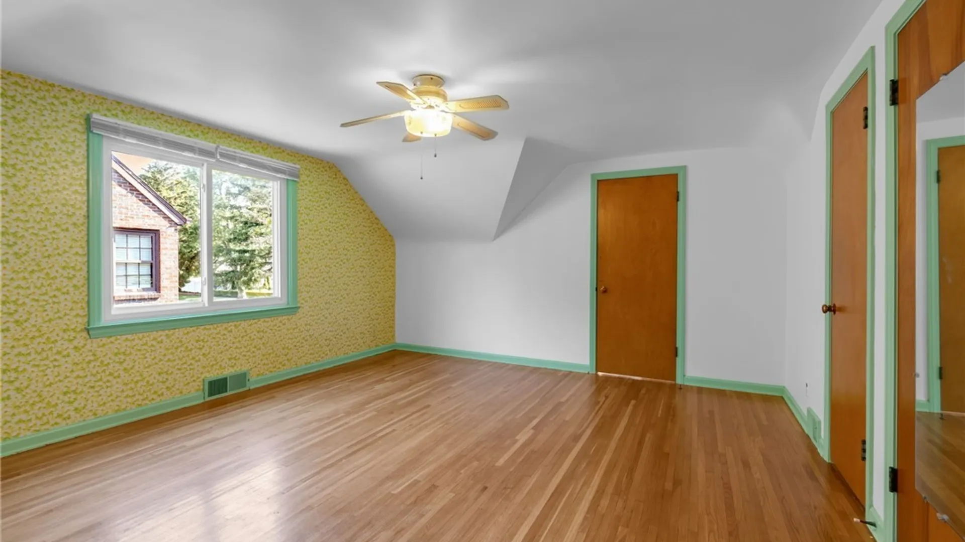 Property at 24 Wilshire Road, Tonawanda, NY 14217 22