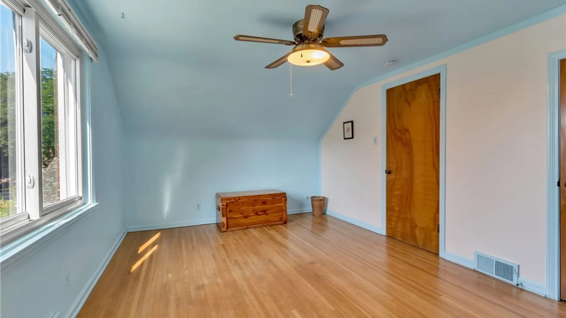 Property at 24 Wilshire Road, Tonawanda, NY 14217 26